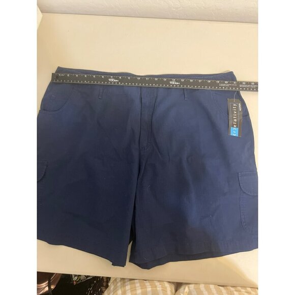 NWT Sz 20W Relativity Women 100% Cotton Navy Shorts Flap Pockets - Picture 6 of 7